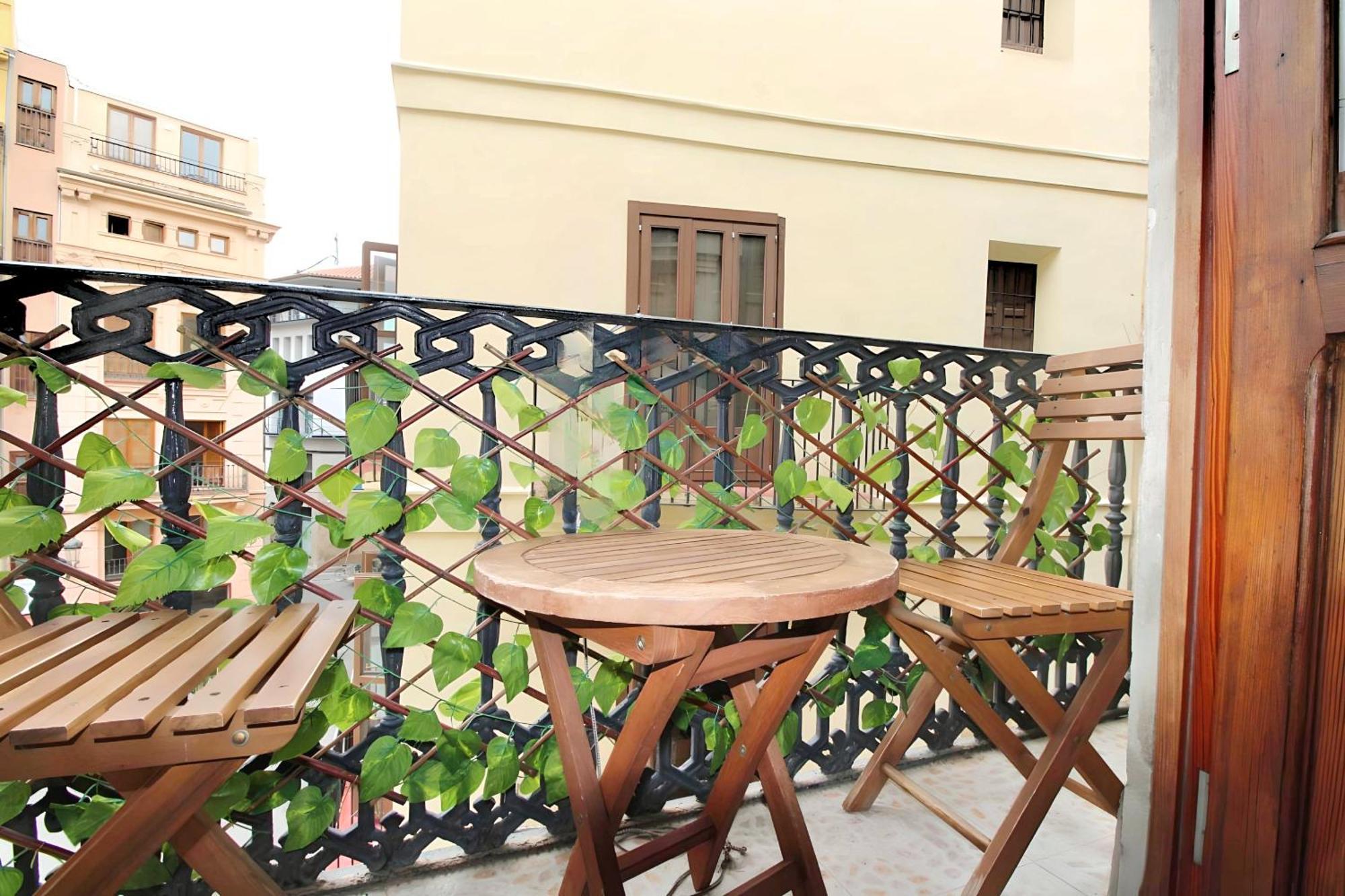 Apartamento Reformado Cerca De La Plaza Redonda Valência Exterior foto